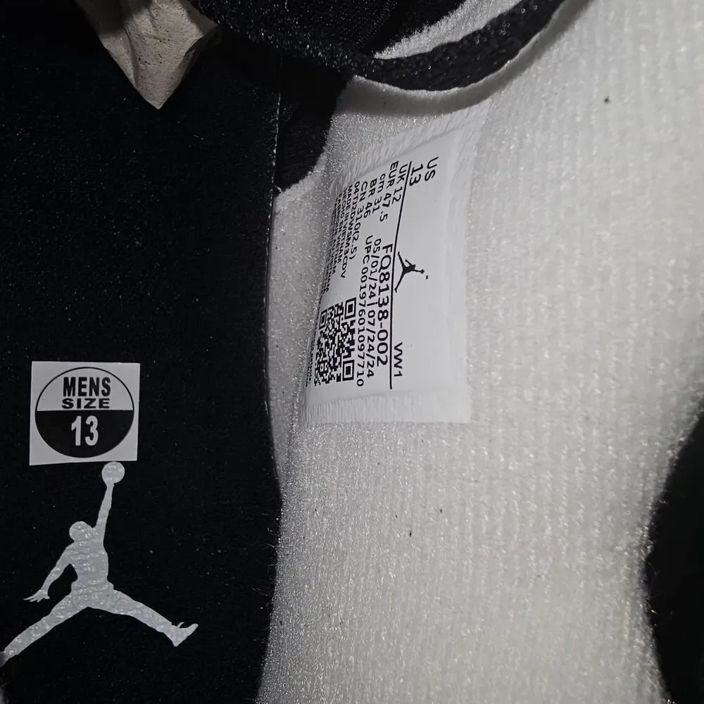 Air Jordan 4 Retro 